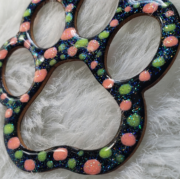 Handmade Paw Print Decor Accessory - Picture 5 of 10